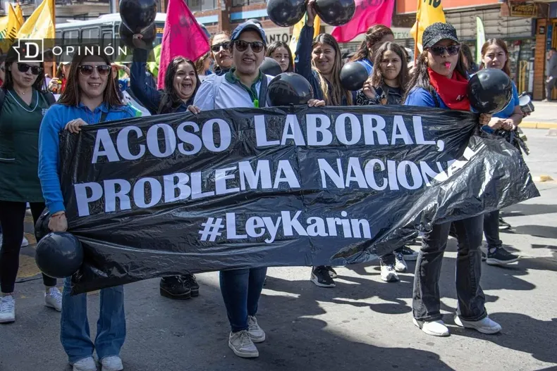 28765 marcha contra el acoso laboral.webp