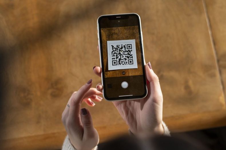 Codigo QR scaled e1700057519518.jpg