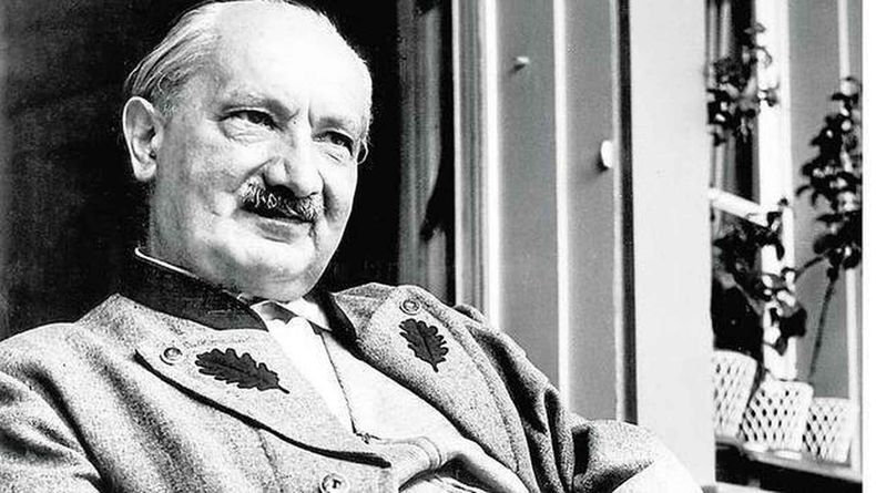 Martin Heidegger.jpg