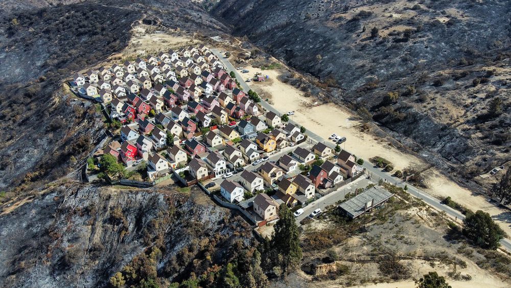 OK Ley de incendios con pero de derecha: Inmobiliarias podrían construir en zonas incendiadas