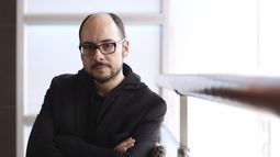 Defensa de Nicolás López señala que las denuncias en su contra están descontextualizadas y evalúa acciones legales