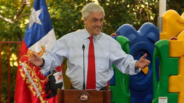 Aumentan a más del triple el sueldo de sobrina de Piñera en Fundación de las Familias, a cargo de Cecilia Morel