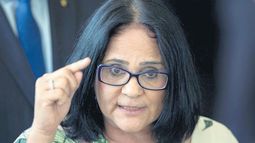 Ministra de la Mujer brasileña mintió sobre sus títulos universitarios