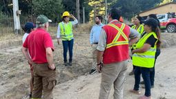 Vecinos de Hualqui dan lección sobre prevención de incendios: Frenan 3 focos simultáneos