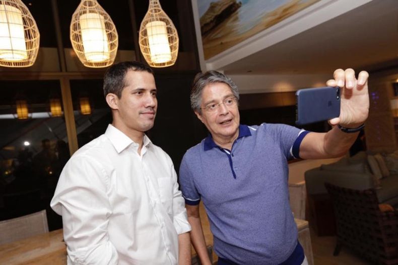 Juan Guaido y Guillermo Lasso.jpg