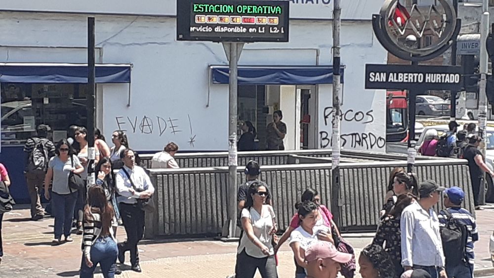 ¿Por qué protestan los chilenos?: La crisis vista por los inmigrantes de Estación Central