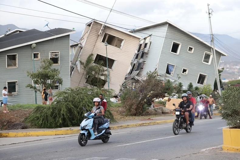 Dramáticas imágenes tras los fuertes terremotos en Venezuela - Agencia EFE