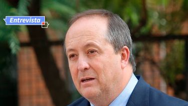 Experto y cita de Valencia con Chadwick-Hermosilla: No hay tiempo para seguir dudando de esta gestión