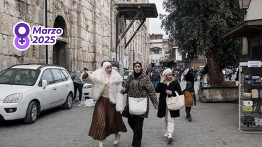 En Siria no hay 8M, pero sí llamado a no usar perfume y atraer a los hombres y carteles públicos para usar el hiyab