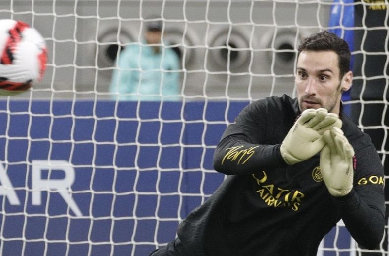 Sergio Rico.jpg