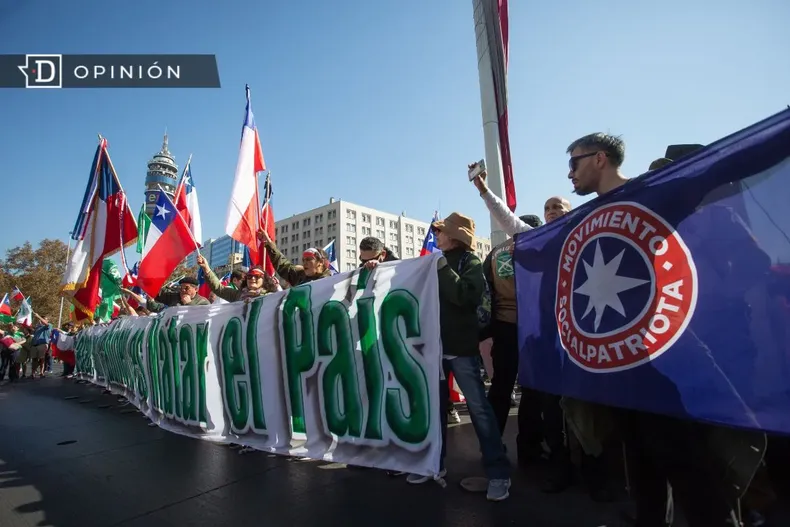 16513 imagen de una marcha ultraderechista.webp