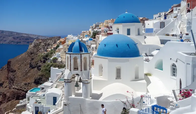 11831 isla de santorini.webp