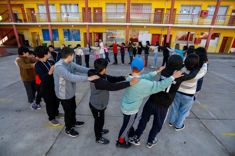 con almuerzos y snacks estudiantes pasan sus vacaciones en campamentos de ingles.jpg