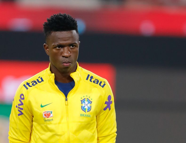 8069 vinicius.jpg