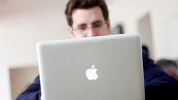 Compró un MacBook Pro en Linio, nunca lo recibió y 7 meses demoró el reembolso: Corte ordenó indemnizarlo con $3 millones