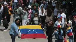 88,2% de las grandes empresas en Chile cuenta con personal extranjero: Venezolanas son mayoría