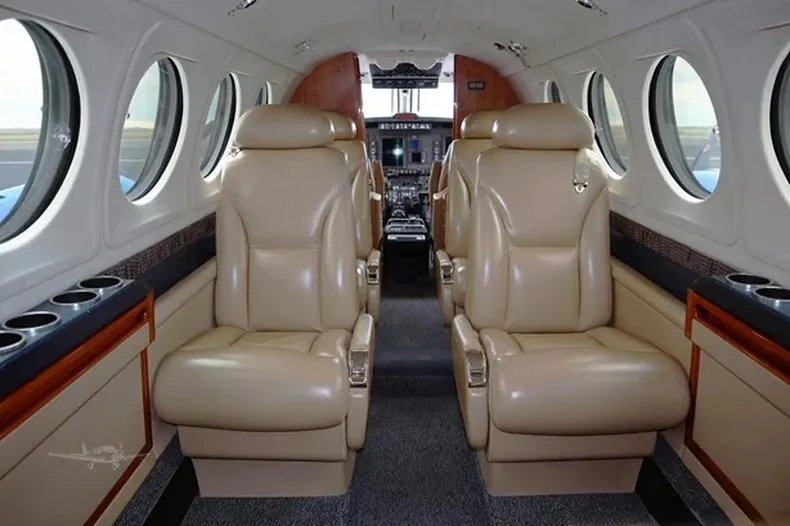 Interior del modelo del avión comprado (Referencial)