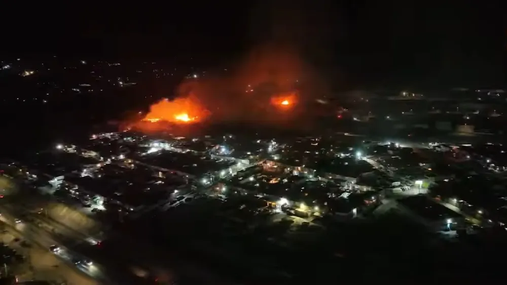 Otro peligro del cerro Chuño: Quemas cubren de humo y ceniza las casas de quienes luchan contra contaminación en Arica