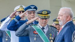 Desmarcándose de Bolsonaro, Lula conmemora Día del Ejército con gran simbolismo democrático