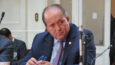 La sostenida arremetida de Chile Vamos contra el Ministerio Público que complica a Valencia