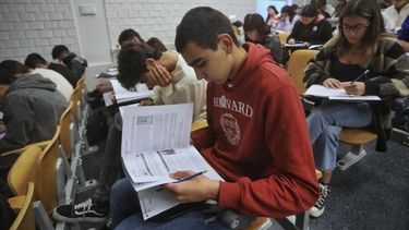 El Desconcierto | educacion 57 de estudiantes vulnerables desconoce requisitos para acceder a gratuidad.jpg