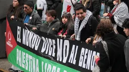 “No nos es indiferente”: Chilenos protestan a diario frente a la Embajada de Israel por hambruna en Gaza
