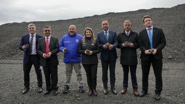 MOP y Codelco concretan alianza que impulsa uso de desechos mineros para pavimentación pública sostenible.&nbsp;