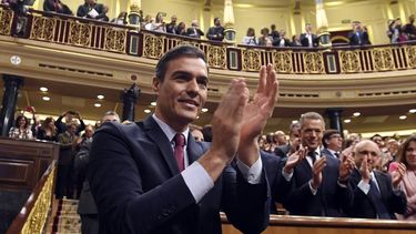 Pedro Sánchez seguirá siendo presidente de España tras obtener ajustada victoria en el Congreso
