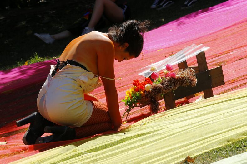 suicidio foto scaled.jpg