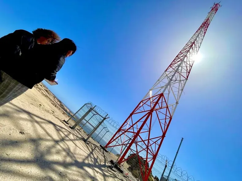 la lucha de un ayllu atacameno contra una antena de entel  la instalaron sin consulta indigena ni permiso municipal.webp