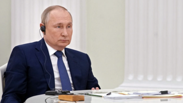 Por “no mostrar voluntad” para detener la guerra: Macron anuncia nuevas sanciones a Rusia