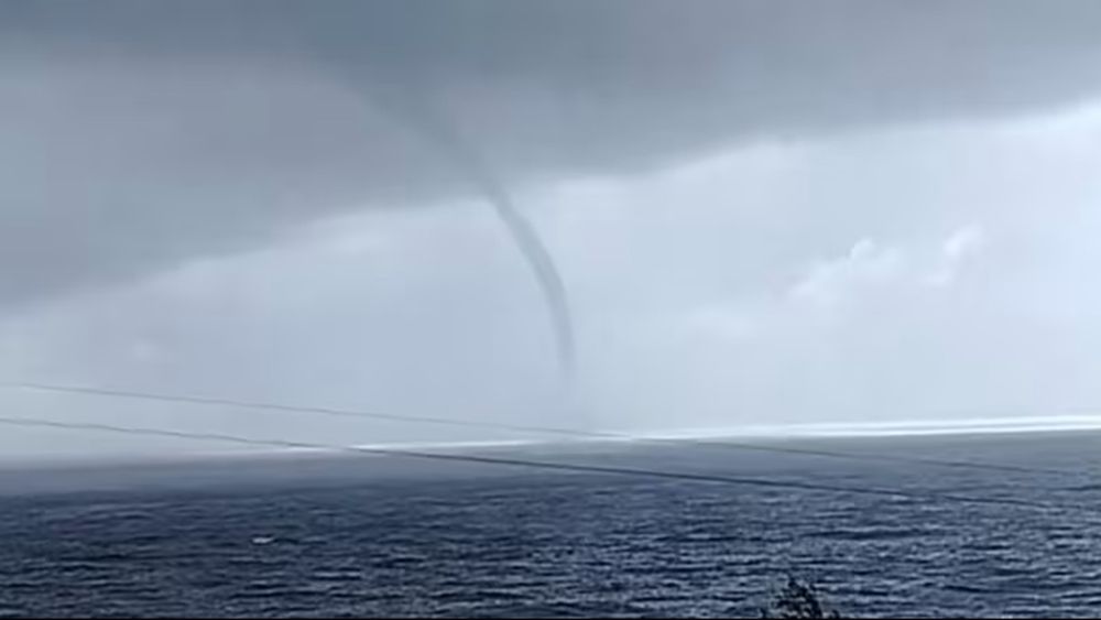 Aviso por posibles trombas marinas en 5 regiones - Captura de video