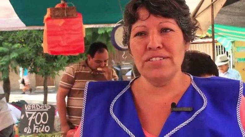 mujer feriante.jpg