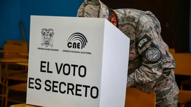 Ecuador vive sus elecciones presidenciales: Más de 13,7 millones de electores llamados a las urnas