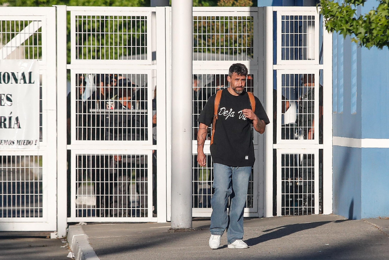 en completo silencio  asi fue la caotica salida de jorge valdivia de la carcel de rancagua.png