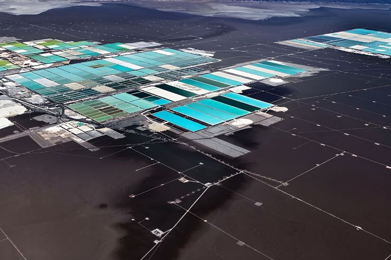 El desafío pendiente de Novandino está en la refinación química en Salar del Carmen, donde se proyecta reemplazar de forma gradual los combustibles fósiles.