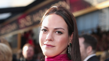 Junto a Ellen Page, Laura Linney y más: Daniela Vega debutará en Netflix con revival de Tales of the city