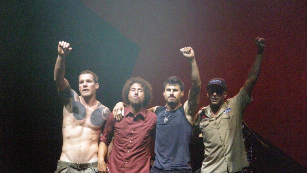 Rage Against The Machine volvería en 2020: Lo informaron con una foto de las movilizaciones en Plaza Italia