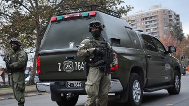 Estudio: Otorgar más poder a policías y FF.AA podría socavar legitimidad social