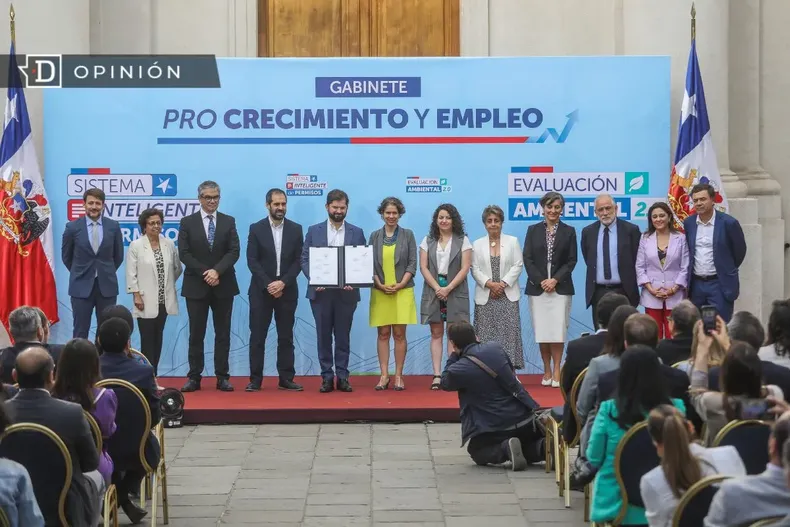 15331 presentacion en la moneda de ley de permisologia.webp