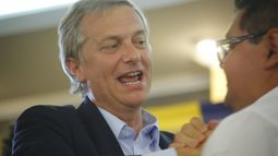 Yo a él lo nombraría ministro de Ciencia: La no tan tonta estrategia de José Antonio Kast para salir al paso de las críticas de José Maza