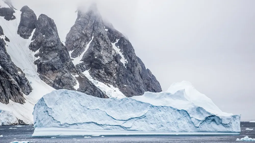 Antártica podría ser una “bomba” para el planeta: Alertan que reservas de gas metano están emanando a la superficie