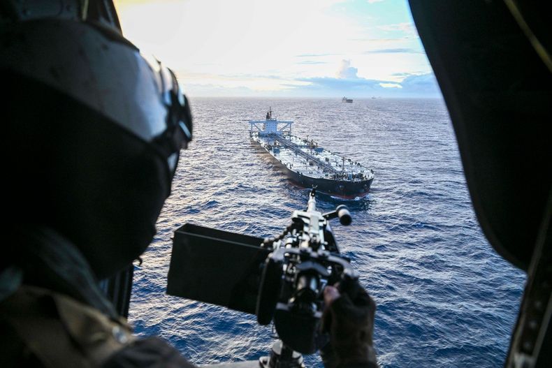 Estados Unidos intercepta un buque de Irán - X: @INDOPACOM