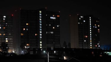 Ráfagas de viento provocan cortes de luz en Región Metropolitana: Revisa acá las actualizaciones