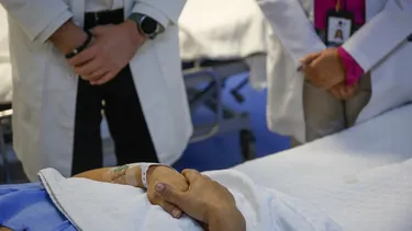 Clínica pidió firmar pagaré antes de atender a paciente de 66 años con cáncer y riesgo vital: Suprema confirma multa $48 millones