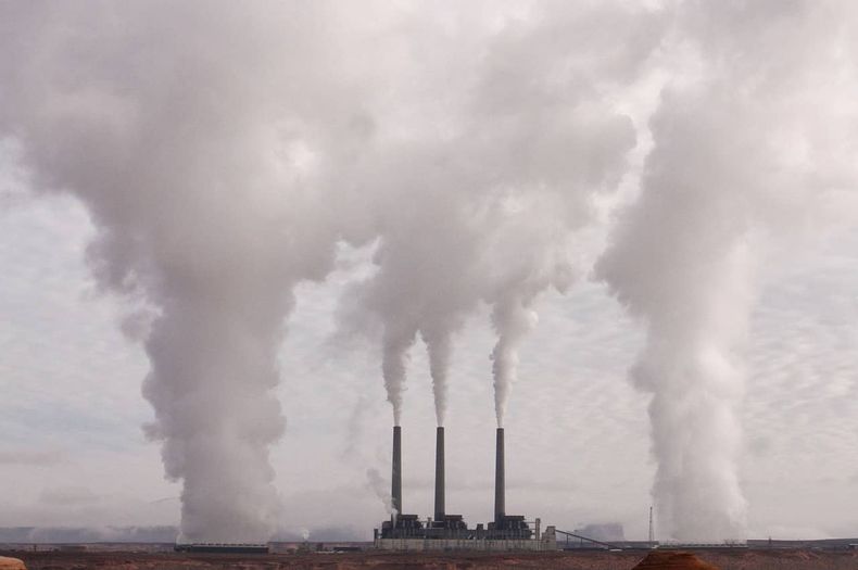 pollution 2575166_1280 1.jpg
