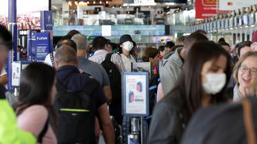 Brasileño dio positivo en test de coronavirus tras viajar a Italia
