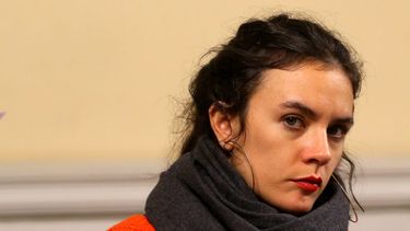 Así se revelan los intereses tras muchas críticas: El apoyo de Camila Vallejo a la huelga de trabajadores en Radio Bío Bío