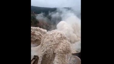 VIDEO| Viralizan impresionante registro de Central Hidroeléctrica de Rapel en medio de temporal