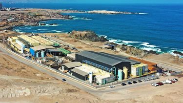 Los costos y beneficios de la inminente ley que regula la desalinización de agua de mar en Chile Los costos y beneficios de la inminente ley que regula la desalinización de agua de mar en Chile